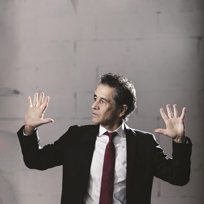 Steven Brown (Tuxedomoon) in Concerto